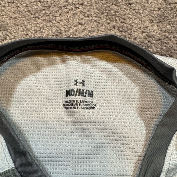 Under Armour T-shirt - Picture 4 of 5